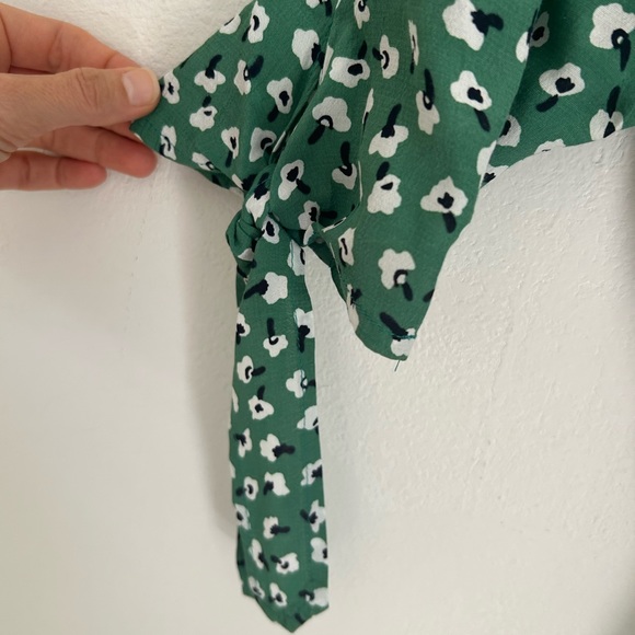 💚 FAITHFULL THE BRAND Oslo Mini Dress Vintage Bloom Green Wrap Ties Sz 4 EUC - Picture 6 of 6